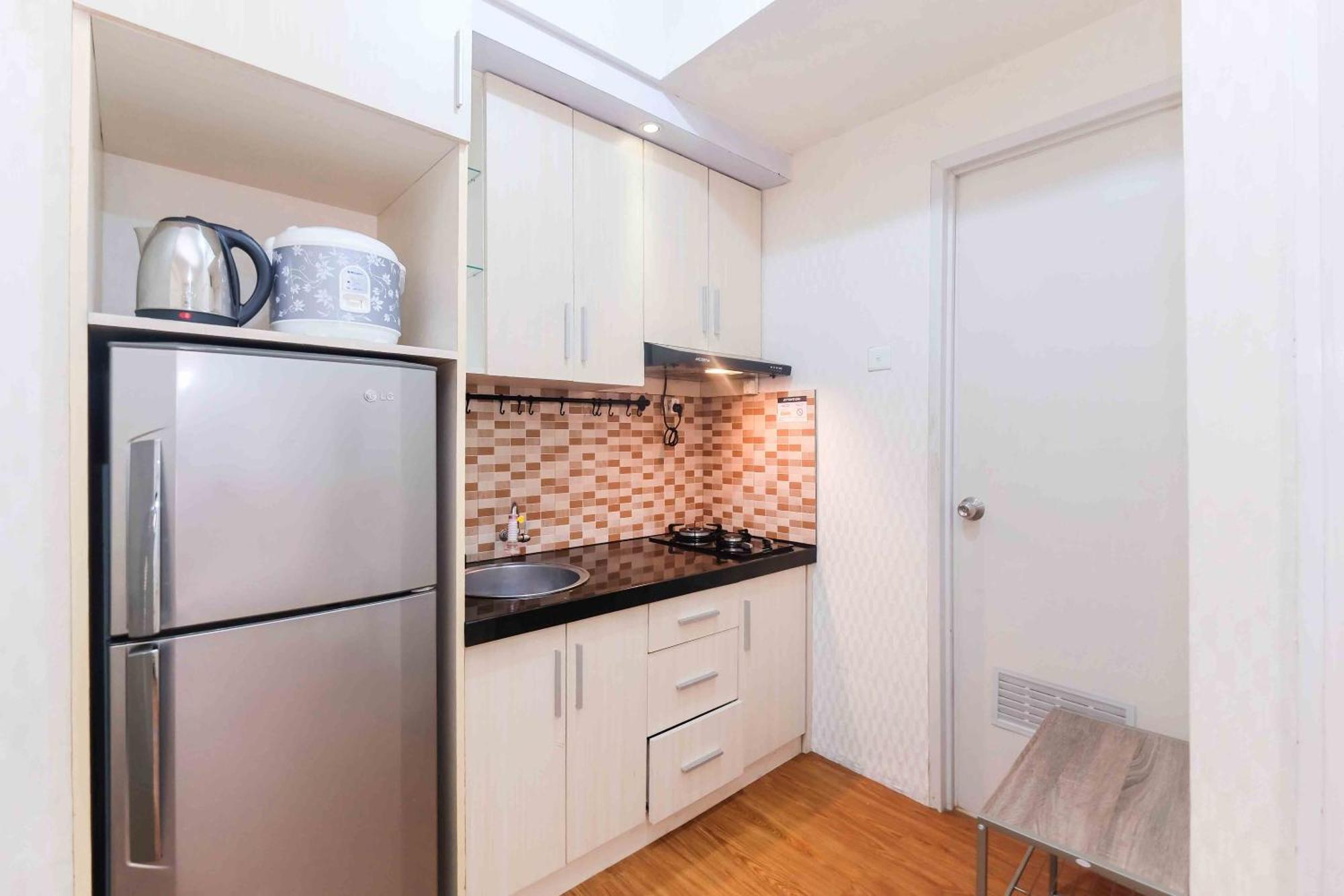 Comfort And Simple 2br At Pakubuwono Terrace By Travelio Appartement *