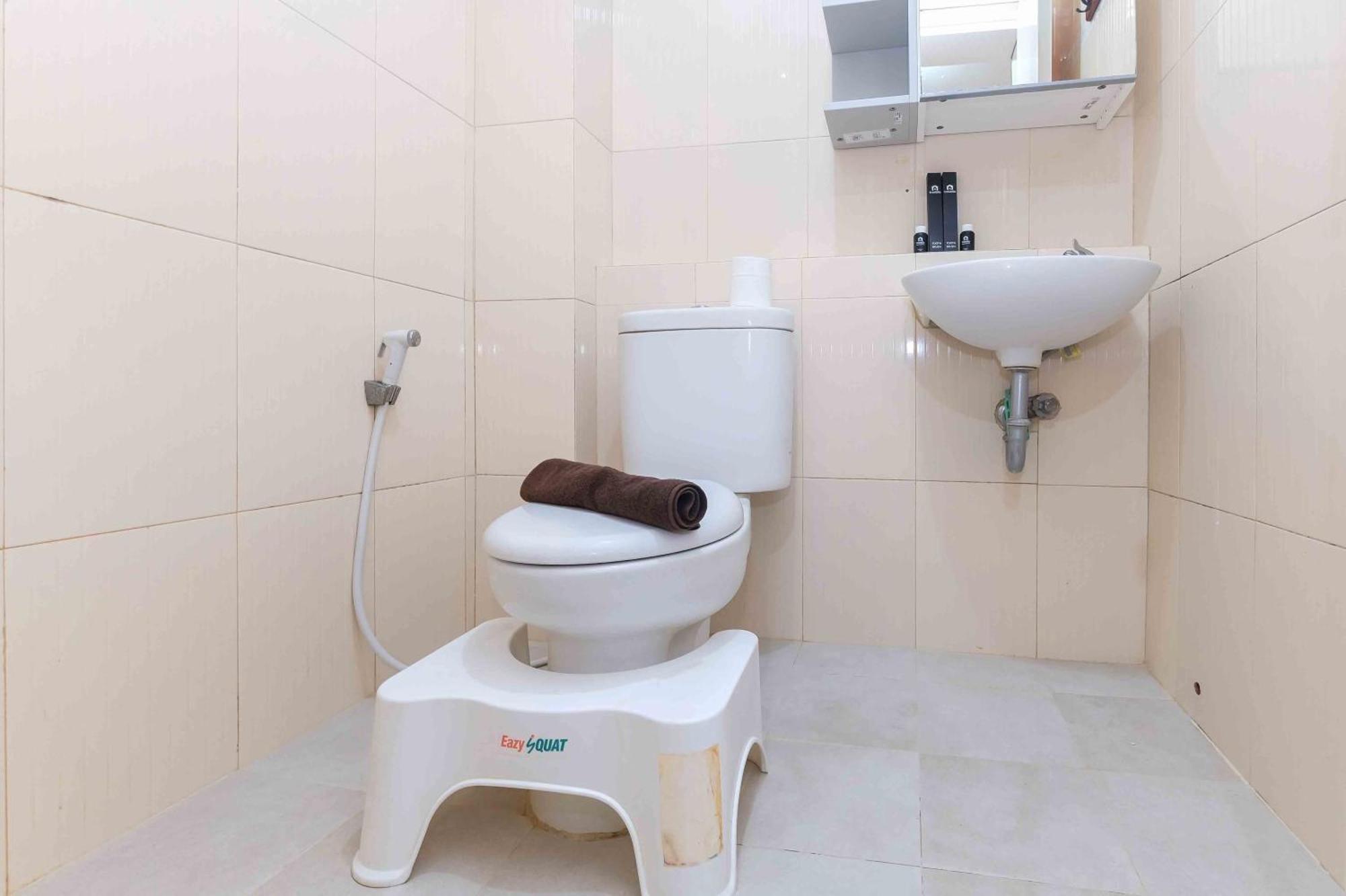 Comfort And Simple 2br At Pakubuwono Terrace By Travelio *