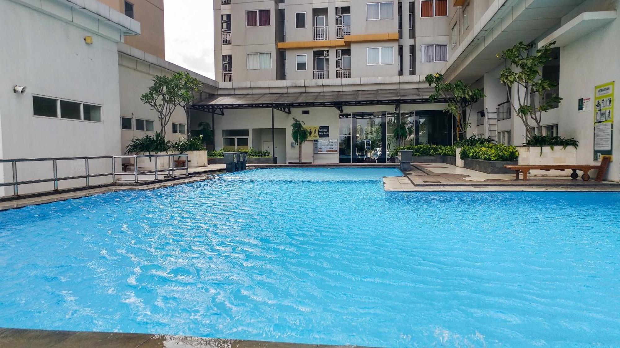 Comfort And Simple 2br At Pakubuwono Terrace By Travelio Jakarta