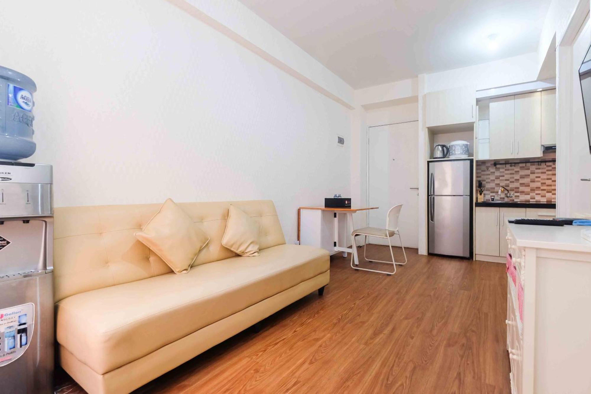 Comfort And Simple 2br At Pakubuwono Terrace By Travelio Appartement